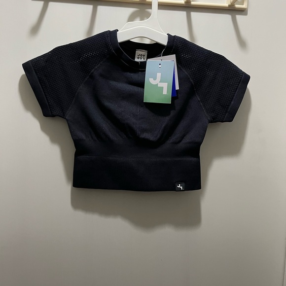 NWT JoyLab Women’s Seamless Crop Short Sleeve Shirt Size XS Flexible Knit Black - Picture 13 of 13